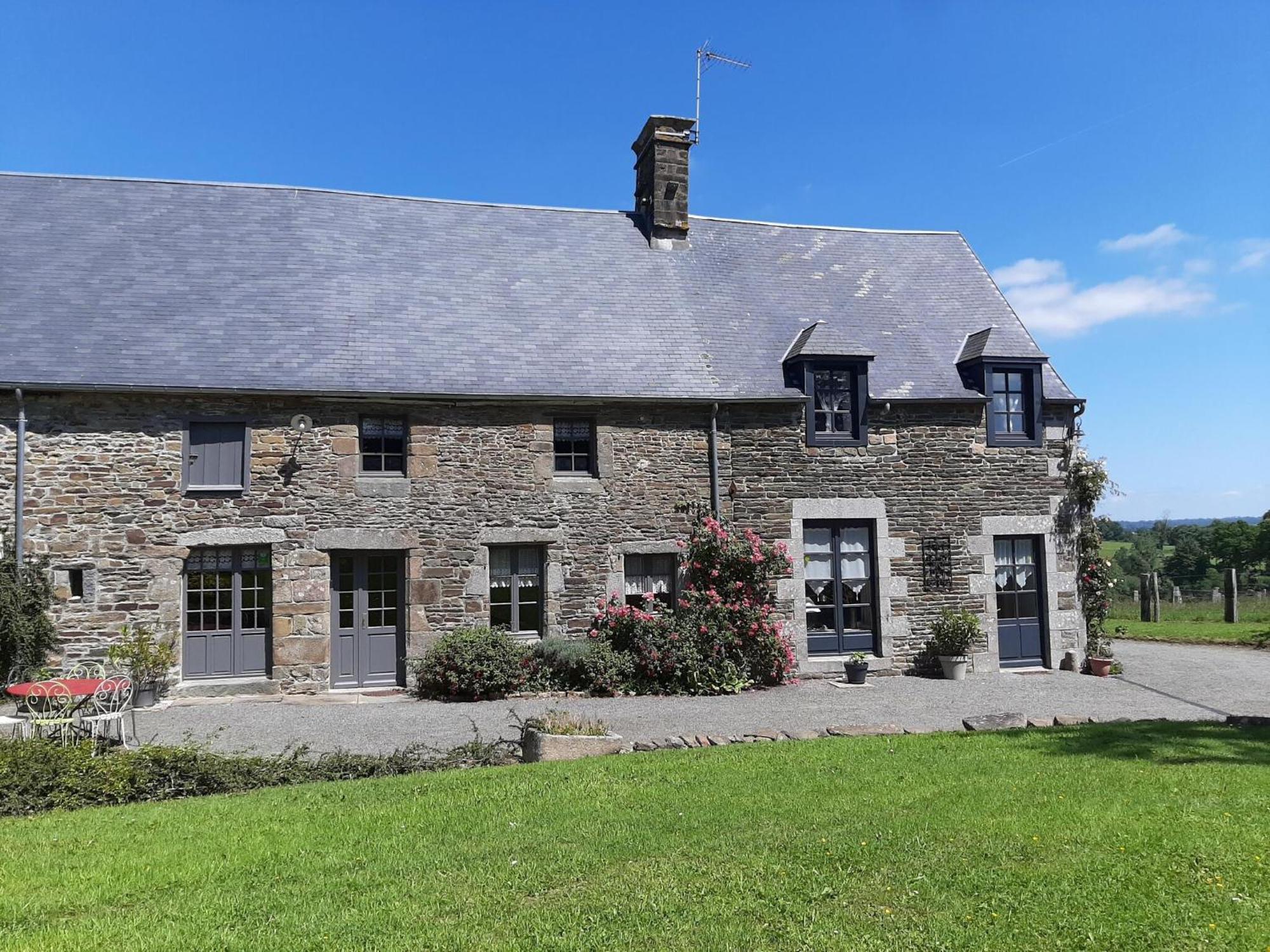Holiday Home Close To Normandy Montaigu-les-Bois Εξωτερικό φωτογραφία
